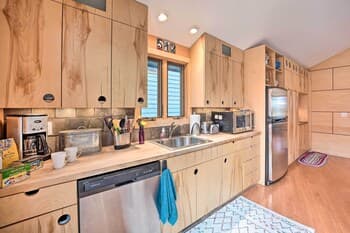 Eclectic Lake Michigan Abode w/ Loft & Grill!