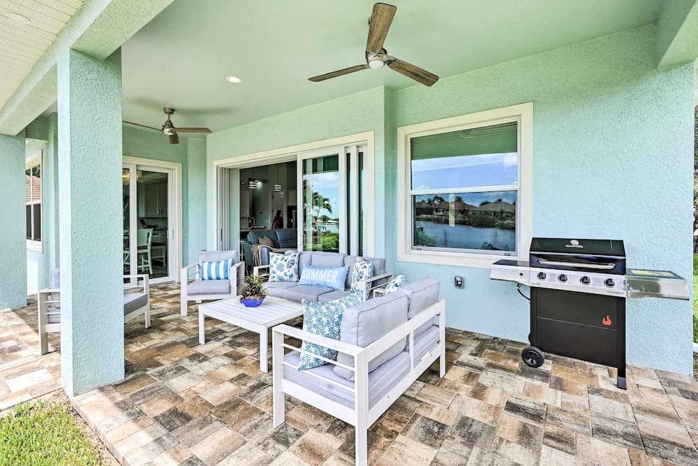 Luxurious Canal-front Retreat w/ Game Room!