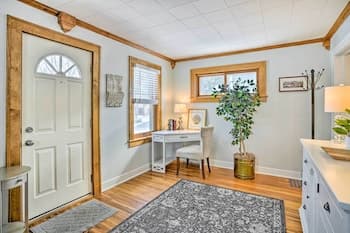 Minnesota Vacation Rental w/ Smart TV & Sunroom!
