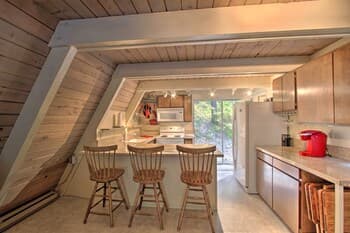 Woodsy A-frame Chalet Half Mile to Cle Elum Lake!