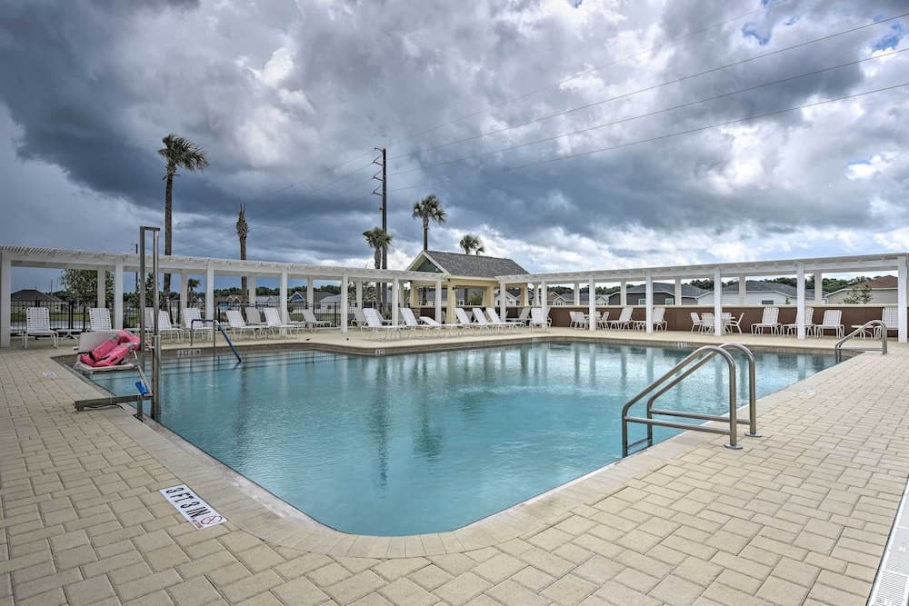 'grantham Villa' - Resort Living Near Golf!