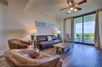 Dauphin Island Condo w/ Pool, Balcony & Ocean View