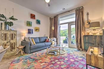 Downtown Asheville Condo w/ Patio + Free Parking!