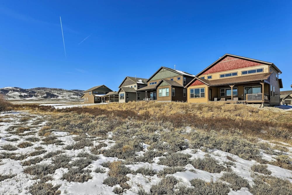 3 Mi to Granby Ranch: Expansive Granby Retreat!