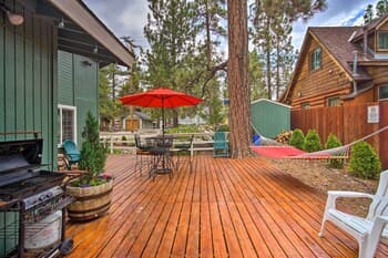 Big Bear Cabin w/ Incredible Deck & Fireplace!