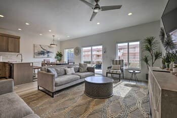 Stylish St George Retreat: 5 Mi to Downtown!