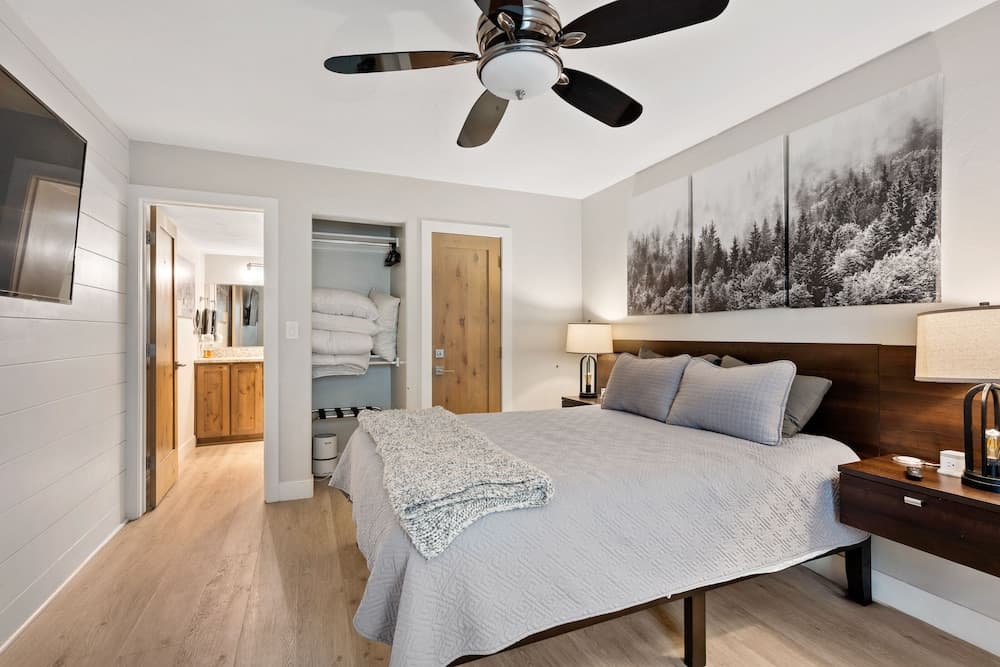 Ski-out Brian Head Condo - Top of Navajo Lift