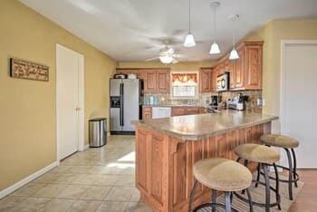 Lakefront Home on Table Rock w/ Fire Pit & Grill!