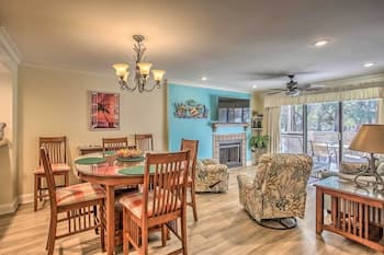 Newly Updated Myrtle Beach Villa w/ Beach Access!