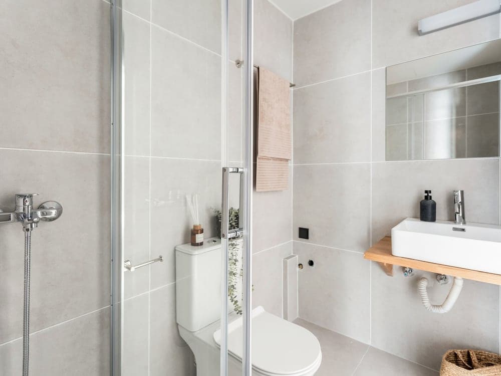 Sanders Port - Simple Studio Near Piraeus Port