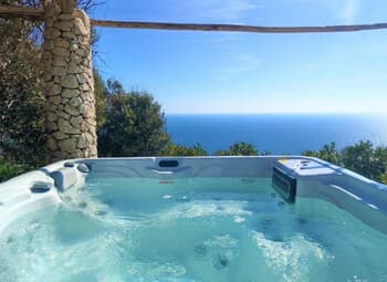 Villa With Heated Outdoor Jacuzzi and 180 sea View