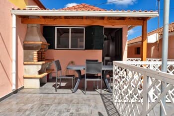Accommodation With Terrace and Barbecue in the Center of Porto Moniz