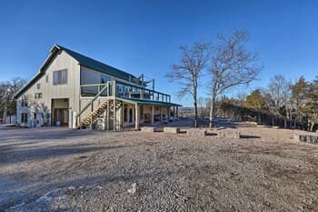 Eureka Springs Vacation Rental w/ Pool Access!