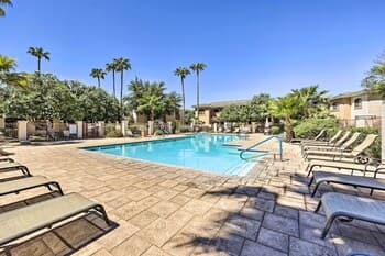 Sun-lit, 1st-floor Condo w/ Community Pool!