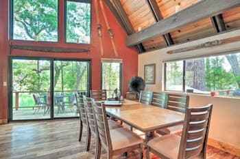 Lake House w/ Pvt. Dock, 30 Mins to Yosemite!