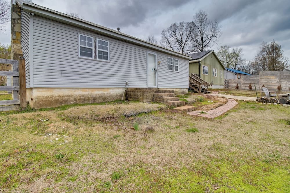 Mountain Home Cabin w/ Fire Pit < 1 Mi to Lake!