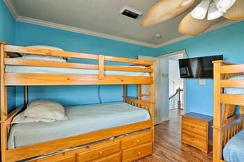 Oceanfront 'sea Dreams Beach House' by Jetty Park!