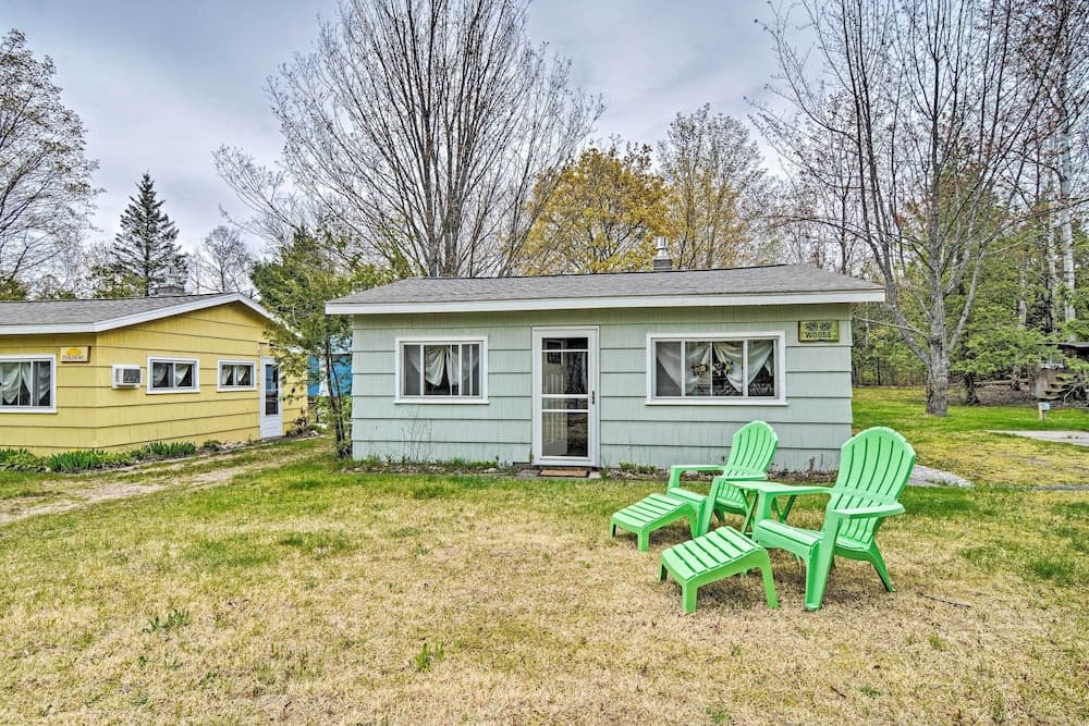 Charlevoix Cabin w/ Patio & Grill - Steps to Lake!