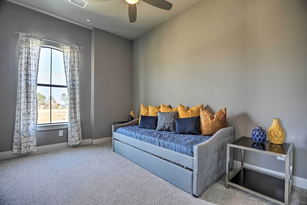 Modern Lake Conroe Escape w/ Grill & Boat Slip!