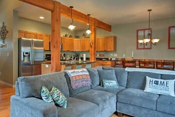 'bozeman Getaway' w/ Mtn Views: 10 Min to Downtown