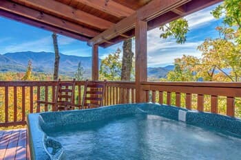 'breathtaking View' Cabin W/covered Deck & Hot Tub
