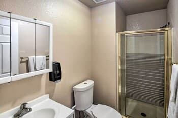 Bullhead City Home w/ Tesla Charger ~ 3Mi to River