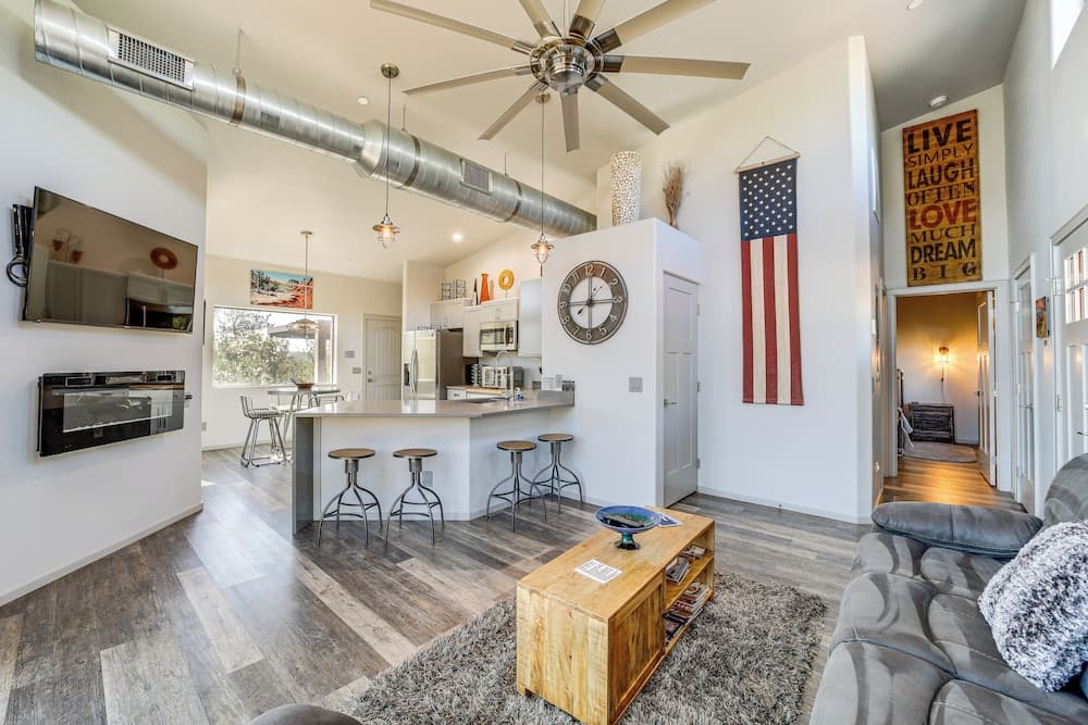 Chic Sedona Retreat: 2 Mi to Cathedral Rock Trail!