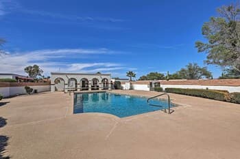 Modern Green Valley Condo - Near National Park!