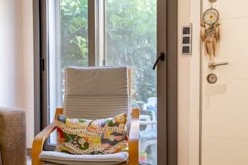 Detached House w Garden 1o min to Seashore in Urla