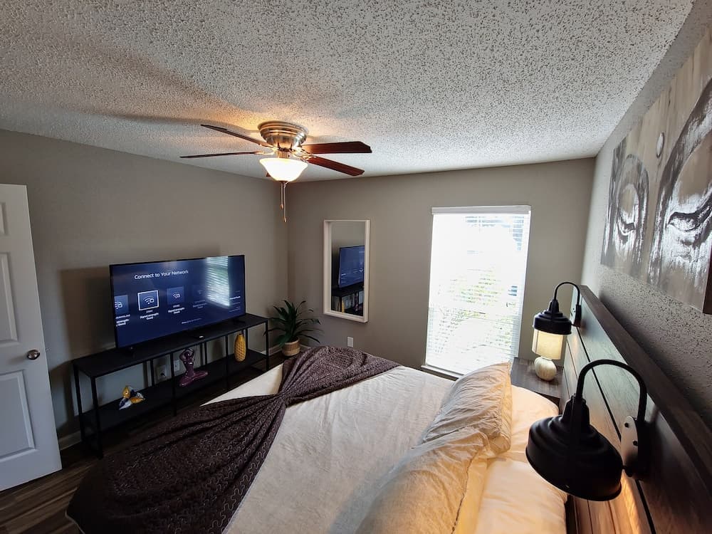 Live on the Bay - Walk To Moody Gardens - Private Fishing Pier & Boat Slips