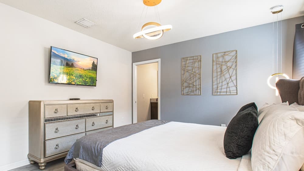 Beautiful Villa With Pool in Windsor Resort