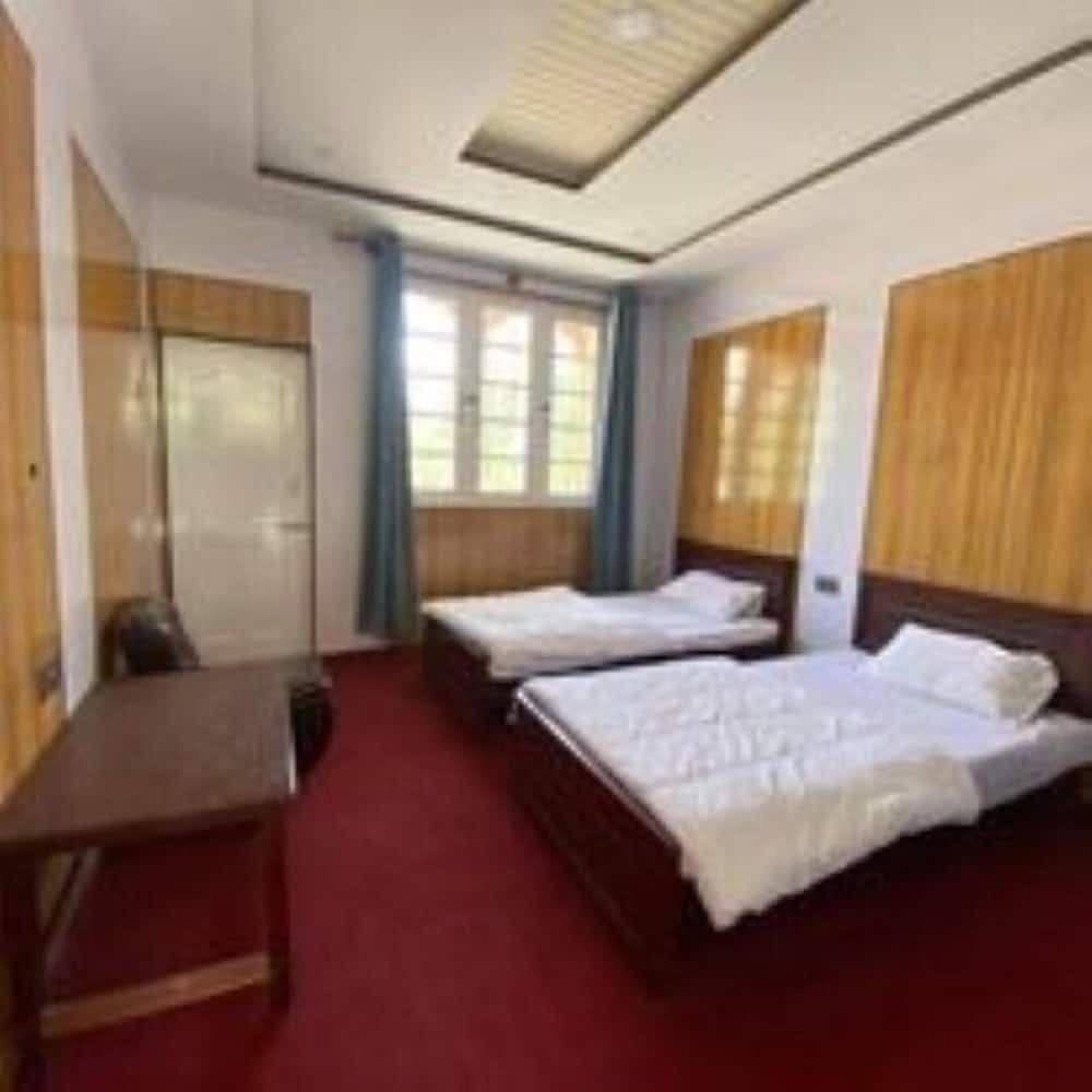 Naqcho Paradise Inn Skardu