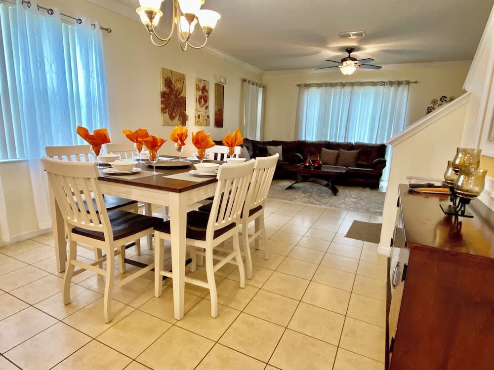 Family Friendly 3 Bedroom Close to Disney in Orlando Area 3099