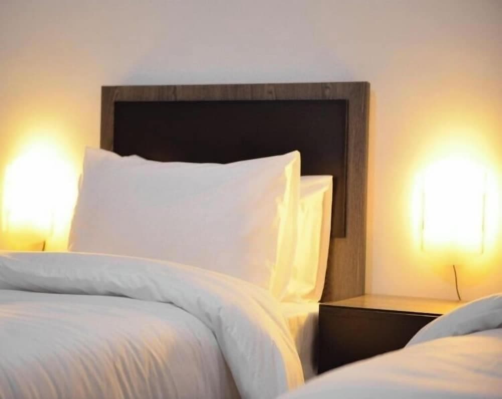 Petra Cloud 1977 - Wadi Mousa