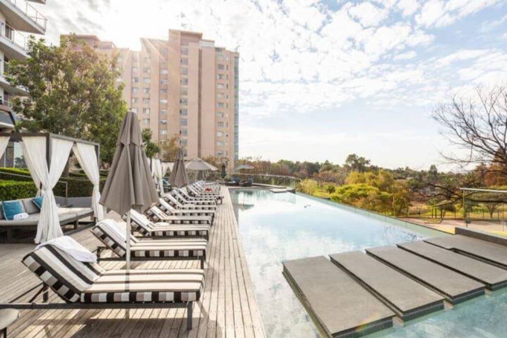 The Capital on Park Apart-hotel