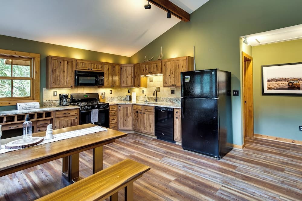 Hike, Bike, Raft: Colorado Home Near Crested Butte