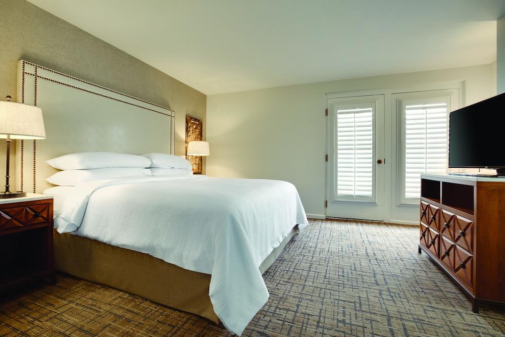 Embassy Suites by Hilton Scottsdale Resort