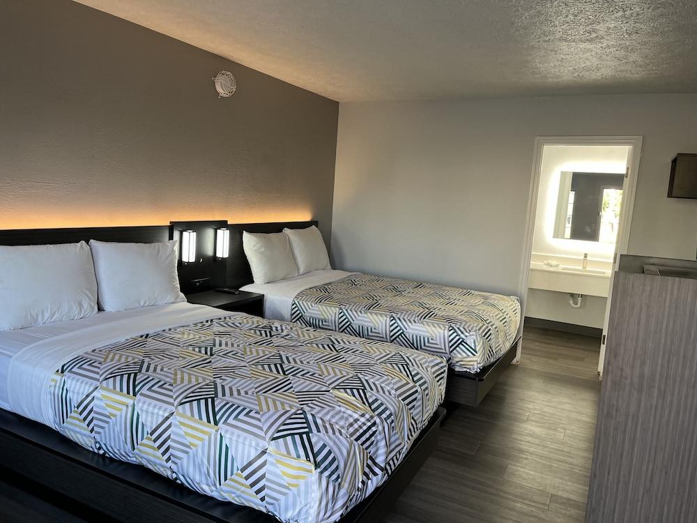 Motel 6 Lafayette, IN