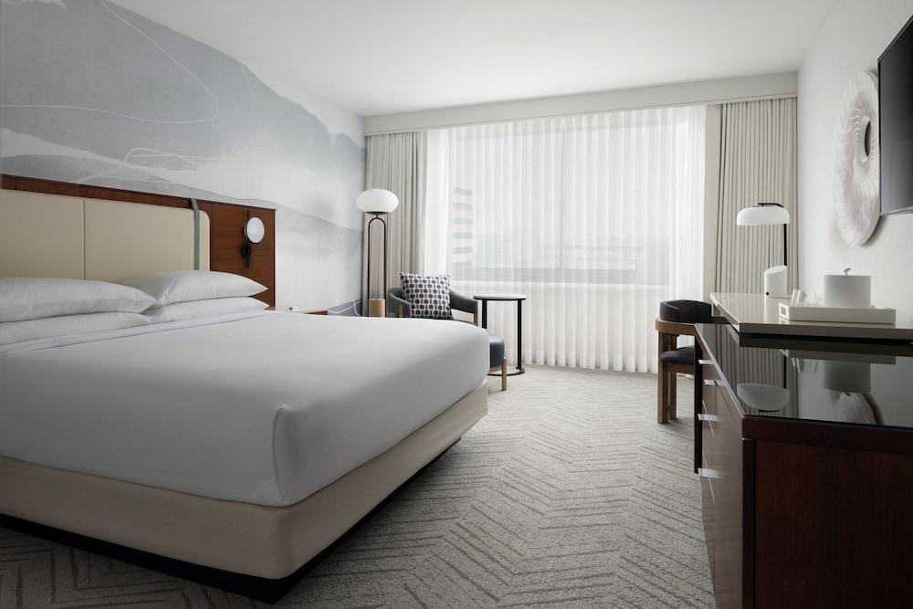 Marriott Long Beach Downtown