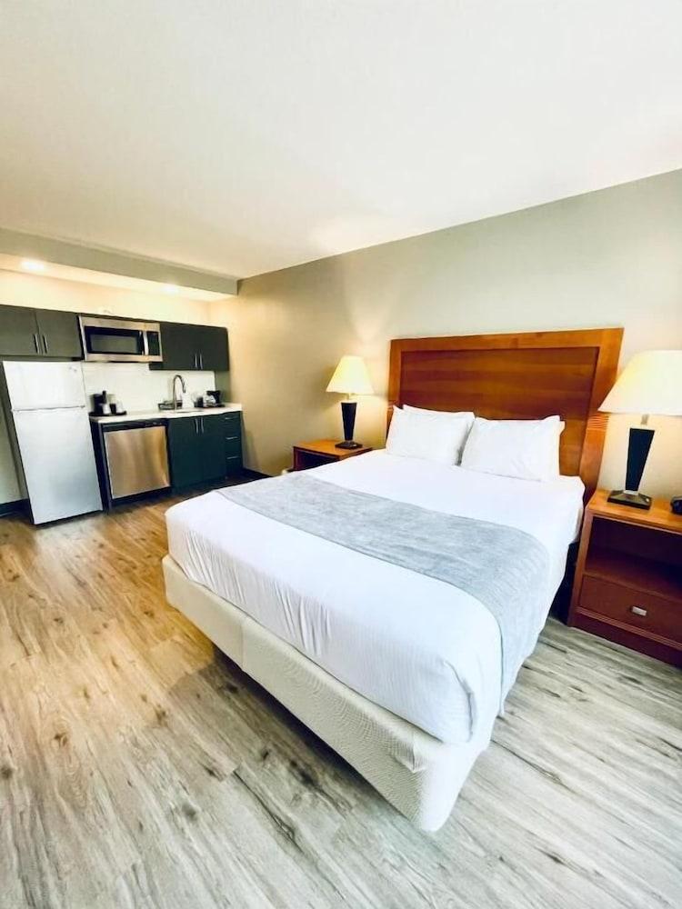 Hawthorn Extended Stay by Wyndham Ellsworth / Bar Harbor