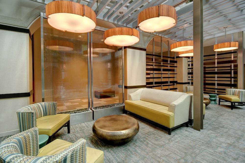 Embassy Suites by Hilton Jacksonville Baymeadows