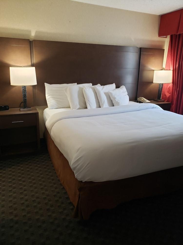 Affordable Suites of America Detroit-Warren