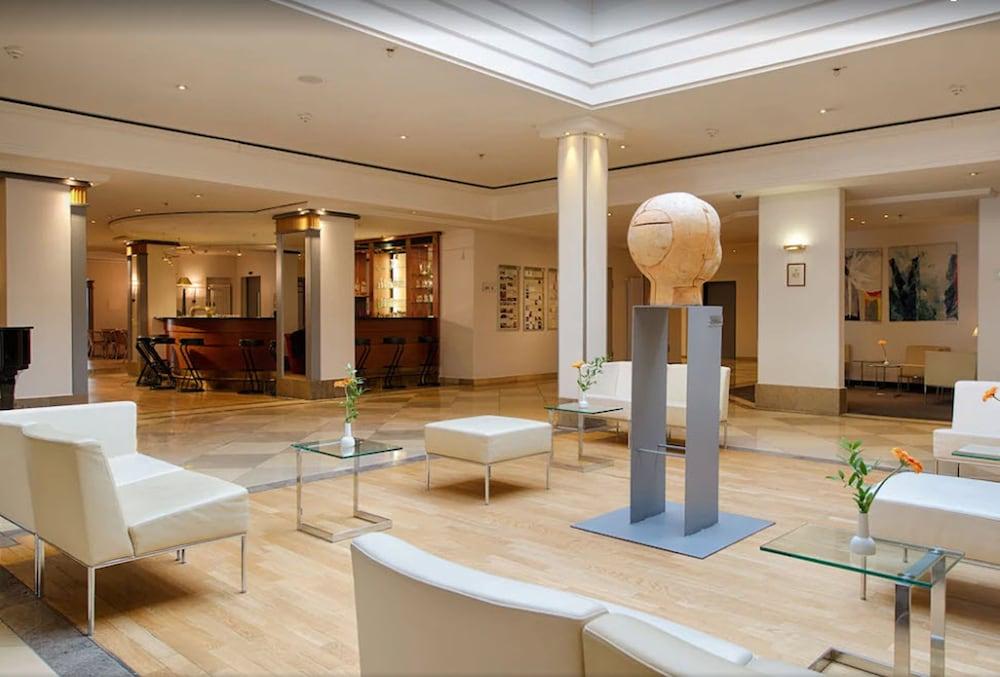 Hotel Kaiserin Augusta