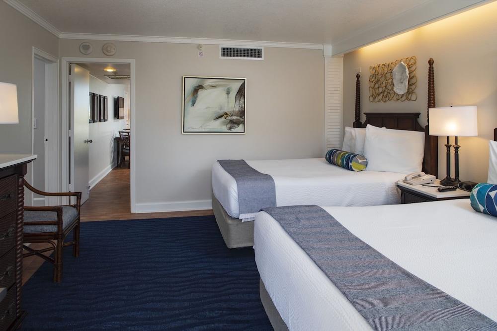 Island Grand at TradeWinds