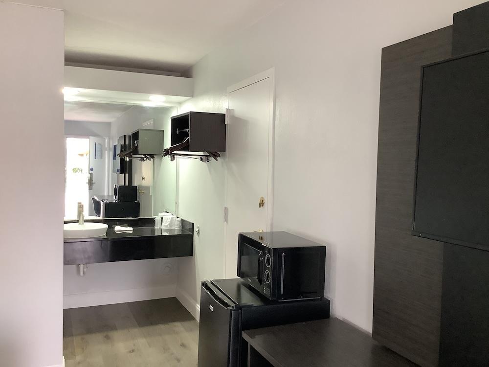 Motel 6 Memphis, TN - East