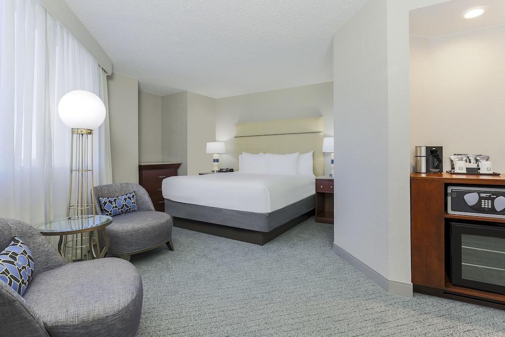 Hilton Richardson Dallas