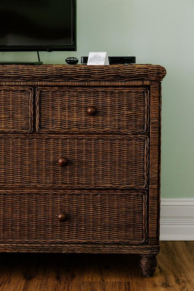 Amsterdam's Curry Mansion Inn