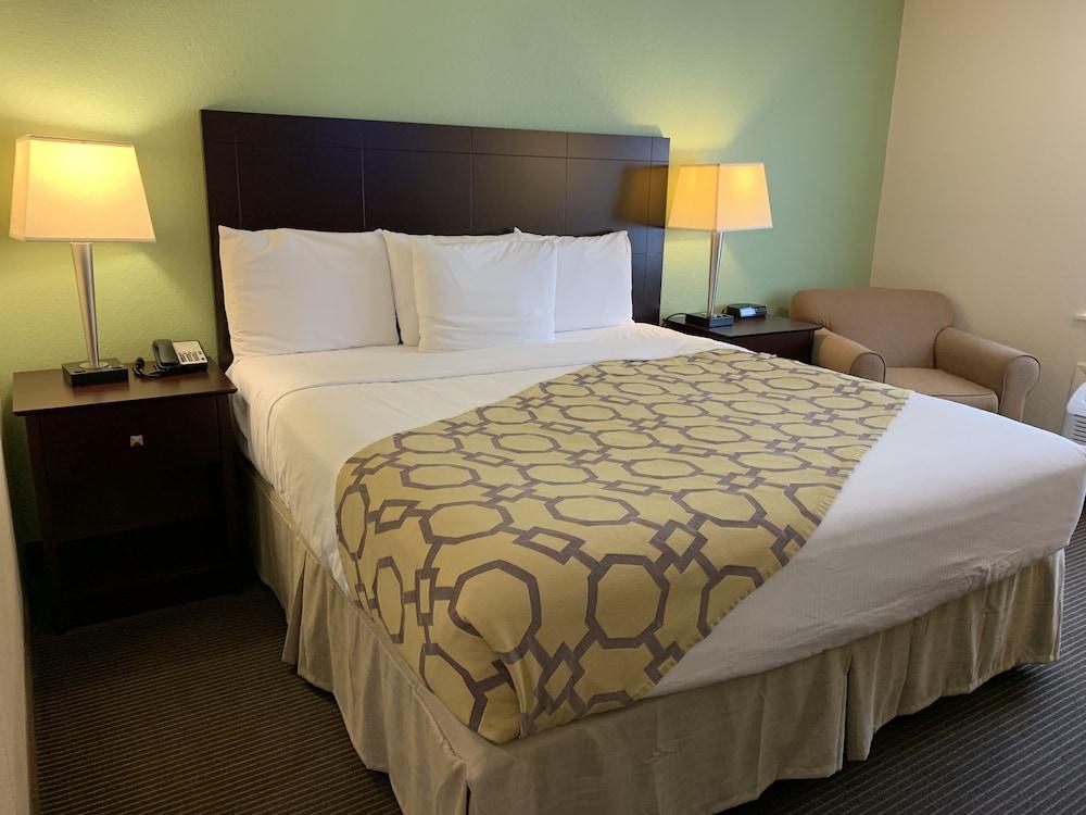 Baymont by Wyndham Jefferson City