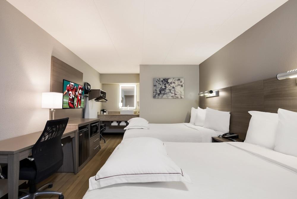 Red Roof Inn PLUS+ Chicago - Naperville