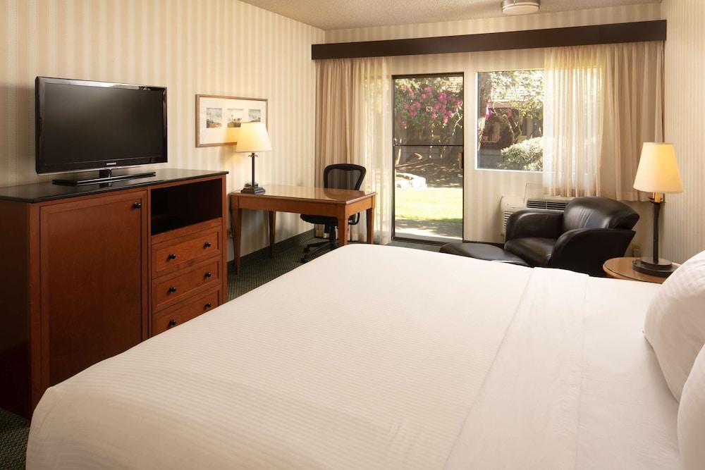 Red Lion Hotel Bellevue